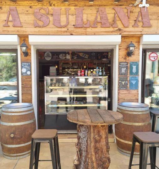 L'Auberge Galeria Exterior foto
