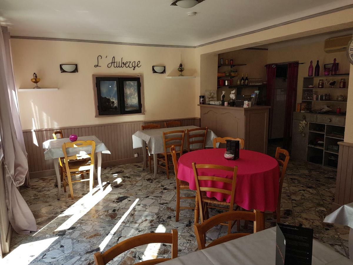 L'Auberge Galeria Exterior foto